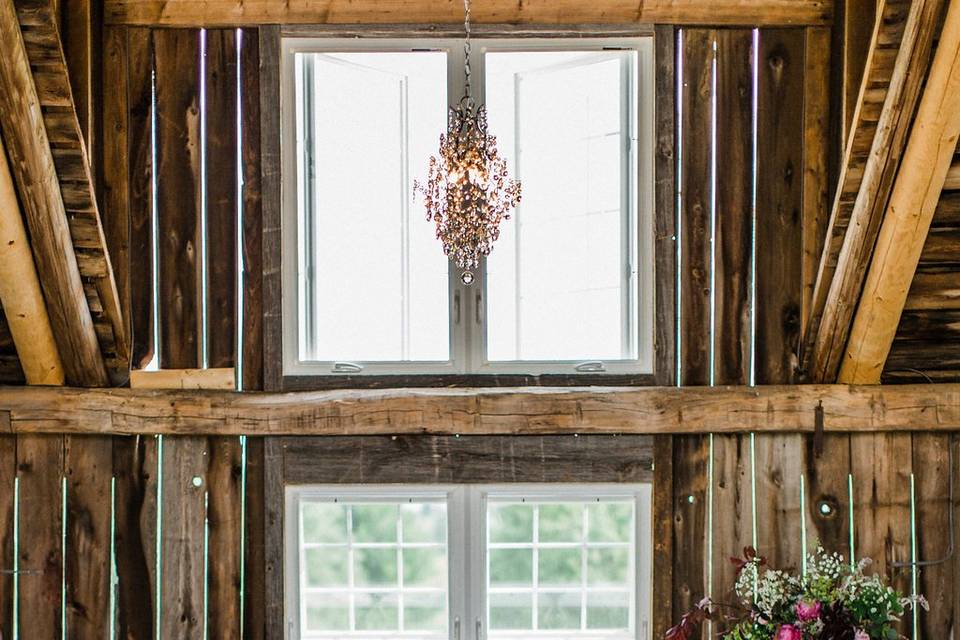 Flower table for newlyweds