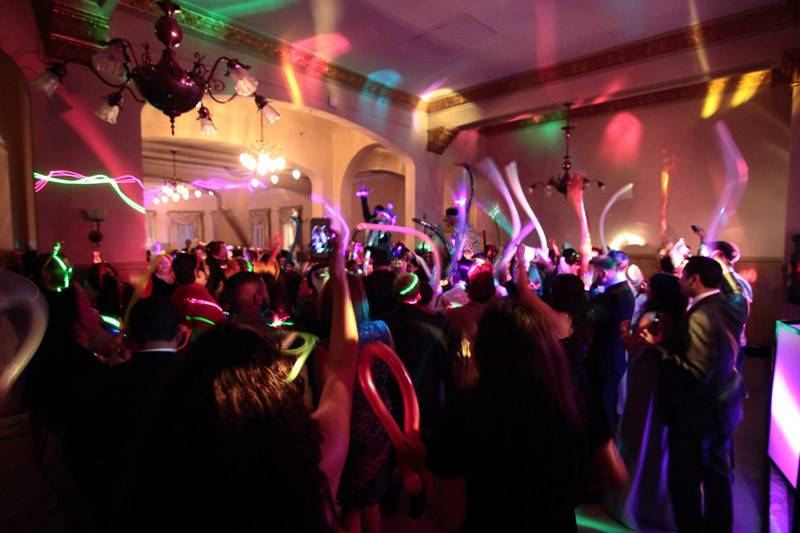 Inlight Lighting Inc. Event Lighting, MC/DJ Services & Event Rental