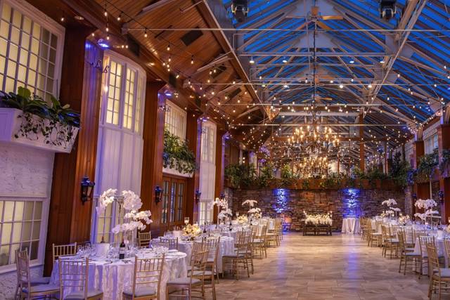 Fox Hollow Catering, Hotel & Restaurant