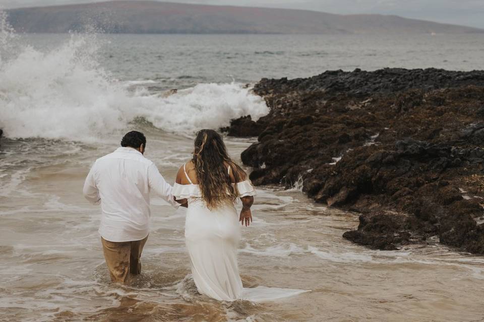 J + R Hawaii Elopement