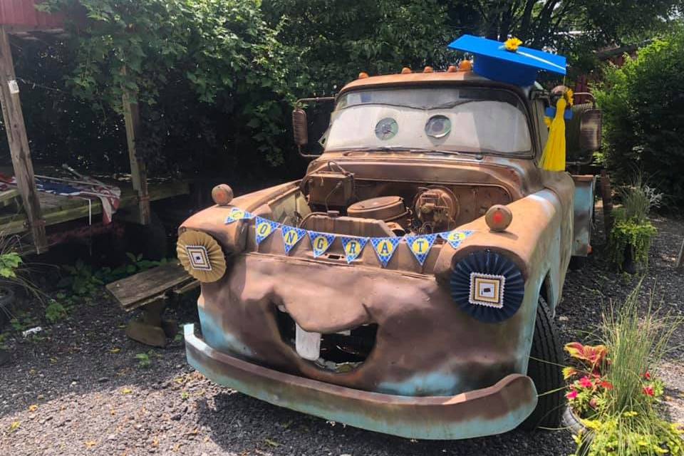 Tow mater is happy