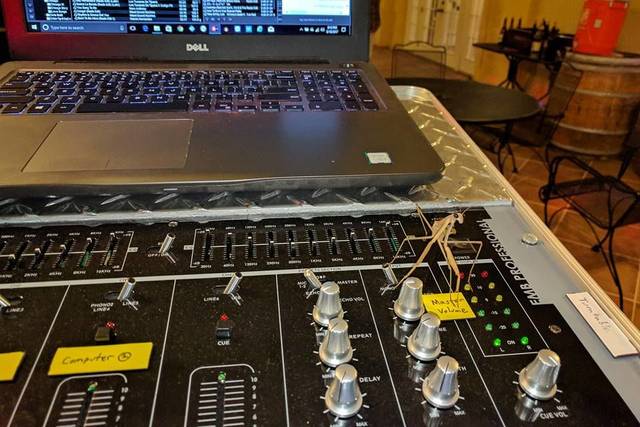 Dj's station
