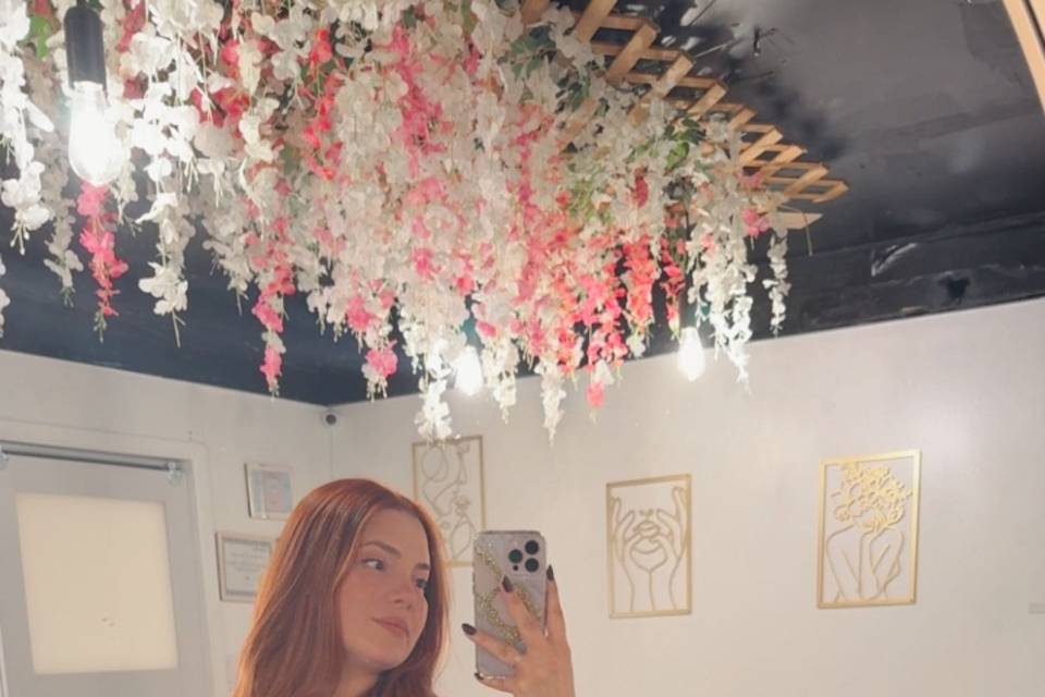 Above Beauty Salon