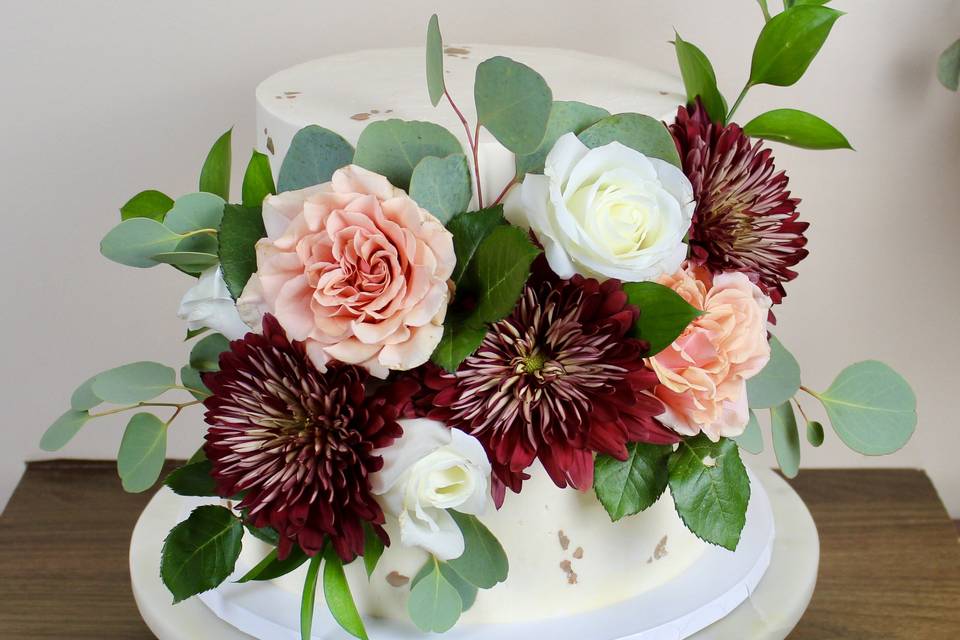 Pink & Burgundy Wedding Cake