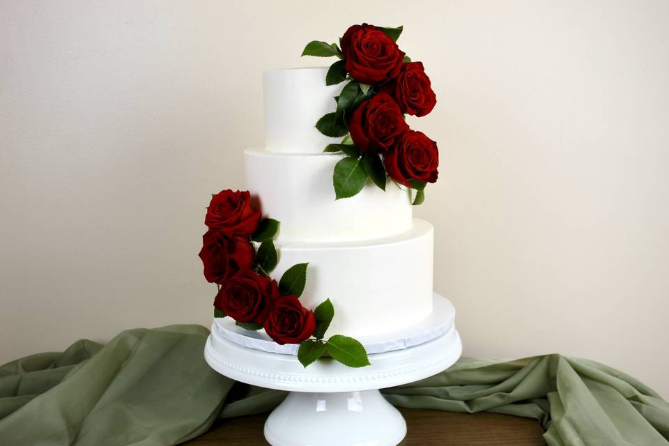 Elegant Red Rose Cake