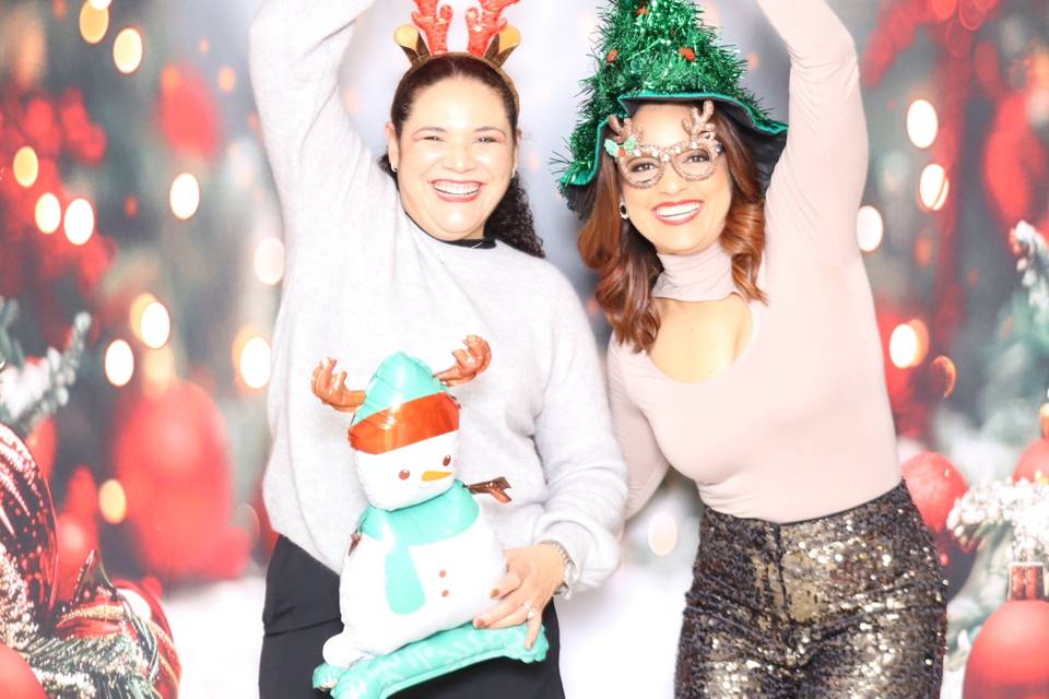 Holiday Bestie Vibes