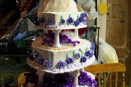 CAKES By Laurie & Daughters