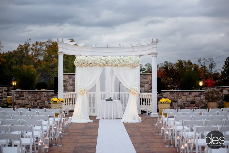 Outdoor ceremony