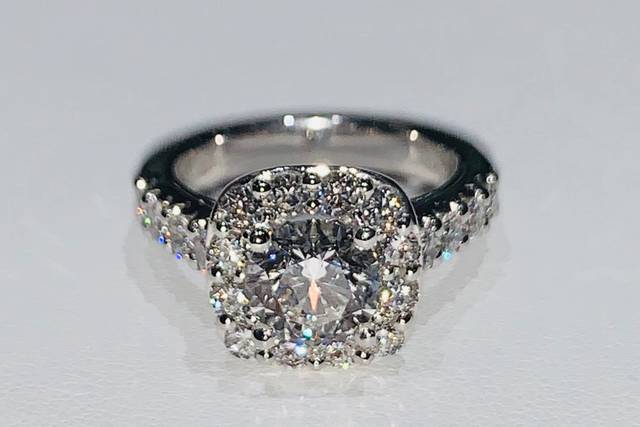 Tiny jewel box hot sale engagement rings