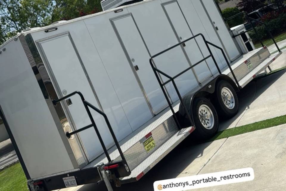 4-door, 4-stall with power