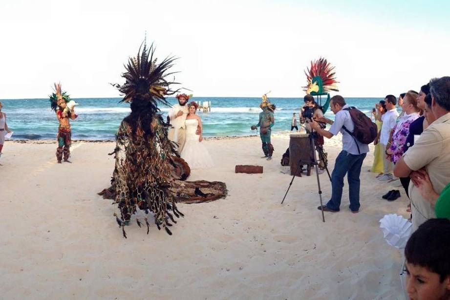 Panoramic Mayan ceremony