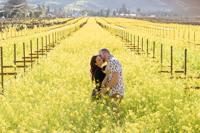 Loving couple Richard Wood Photo