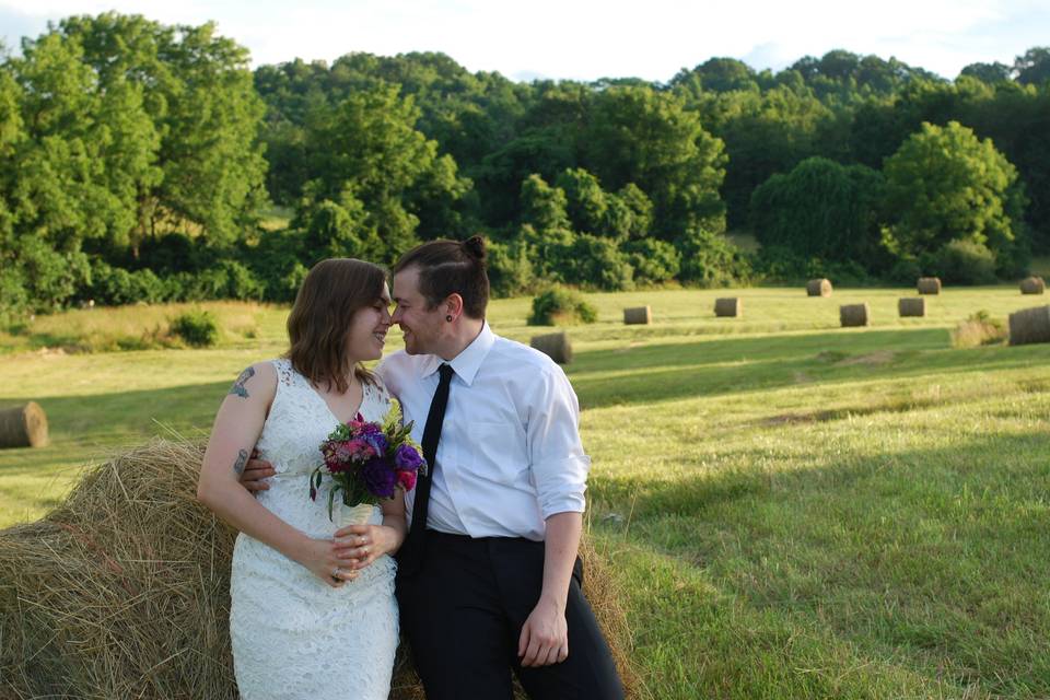 Couple in zigbone pasture