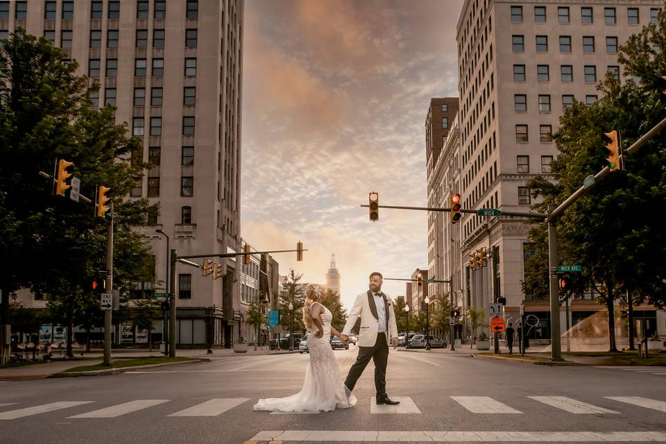 Downtown wedding photoshoot