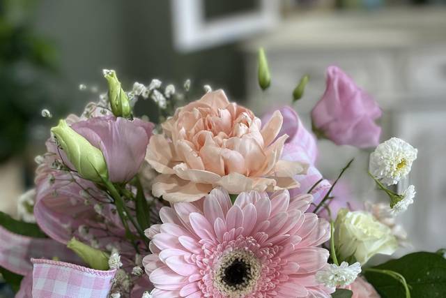 Pecan Hill Florist & Gifts