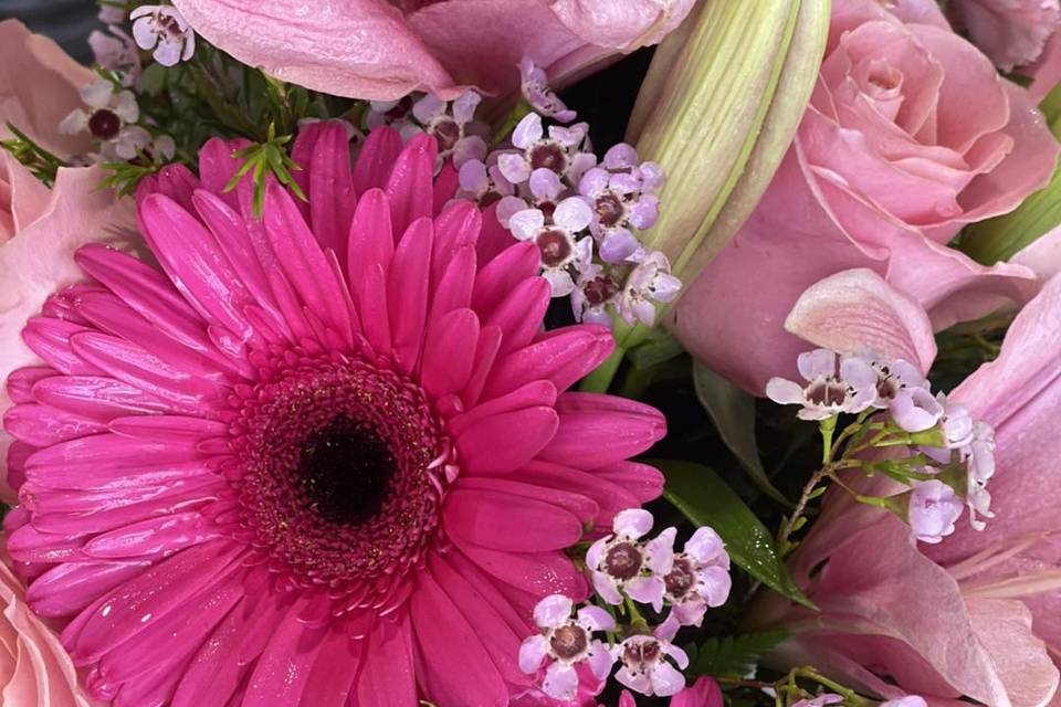Pecan Hill Florist & Gifts