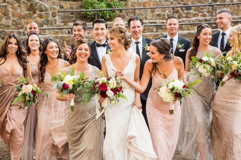 The bride with the wedding attendants