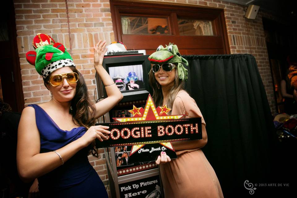 Boogie Booth Photo Booth Company