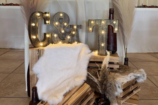 Sweetheart Table Decor