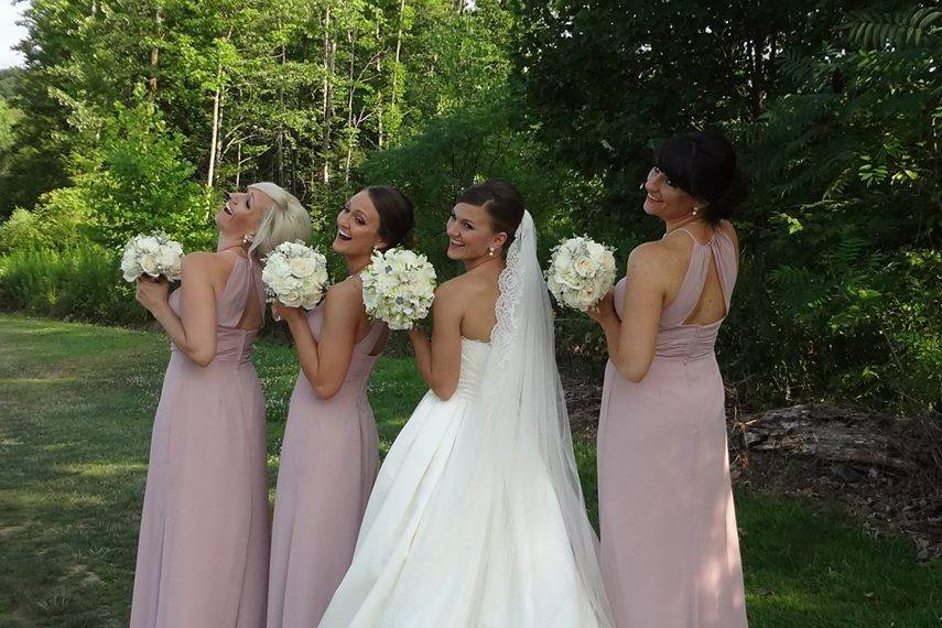 The bride with her bridesmaids