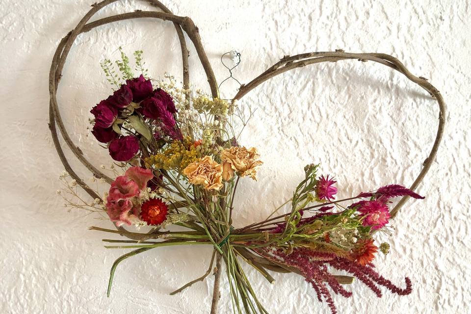 Sweetheart wreath