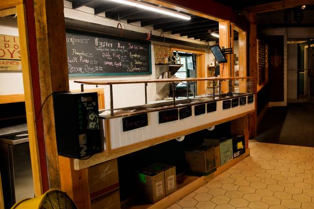 Raw Bar on the 1st Floor