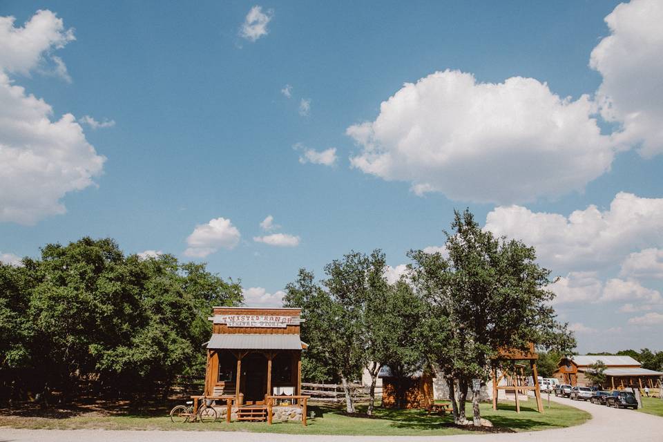 Twisted Ranch Weddings