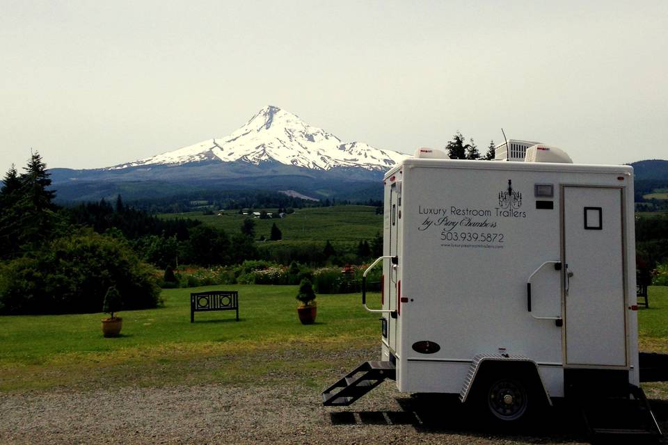 Luxury Restroom Trailers by Privy Chambers