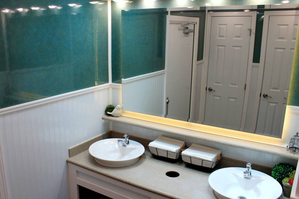 Luxury Restroom Trailers by Privy Chambers