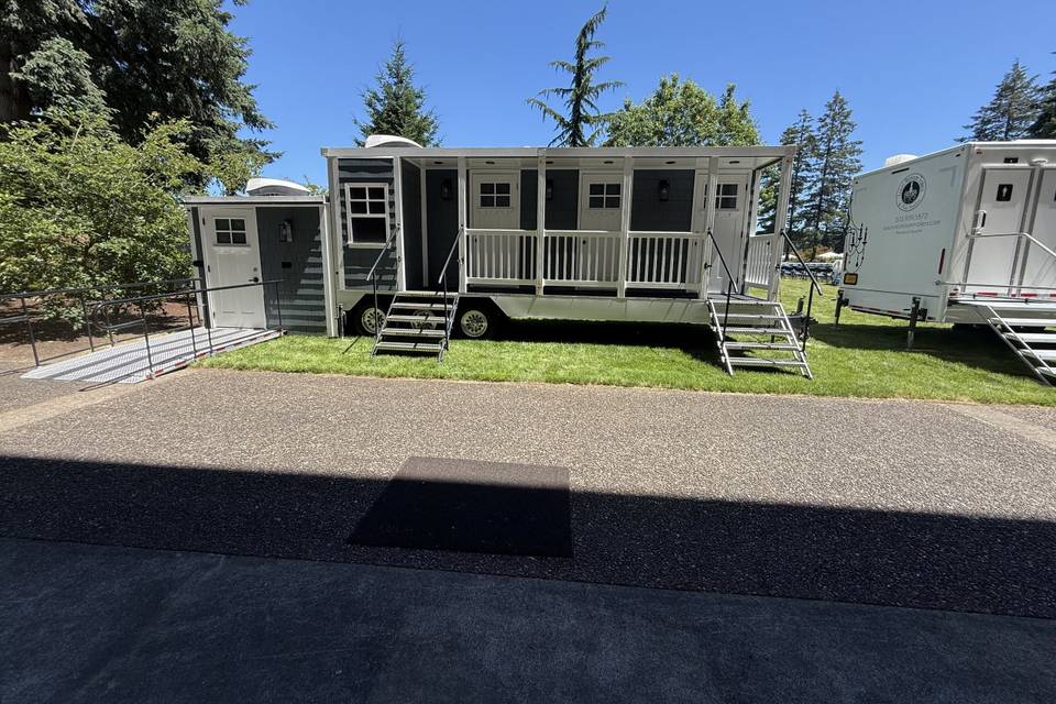 Sample trailer design