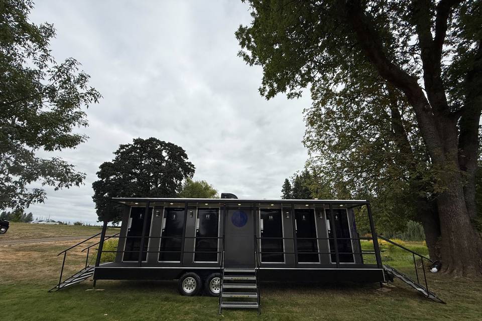 6 Stall sundeck