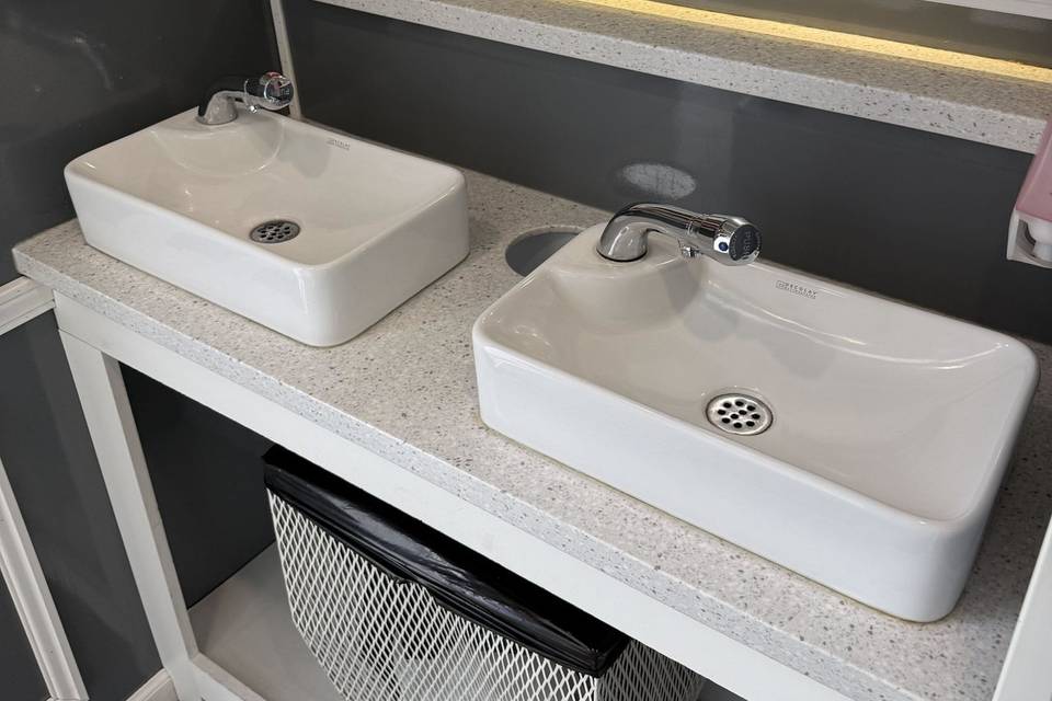 Vessel Sinks