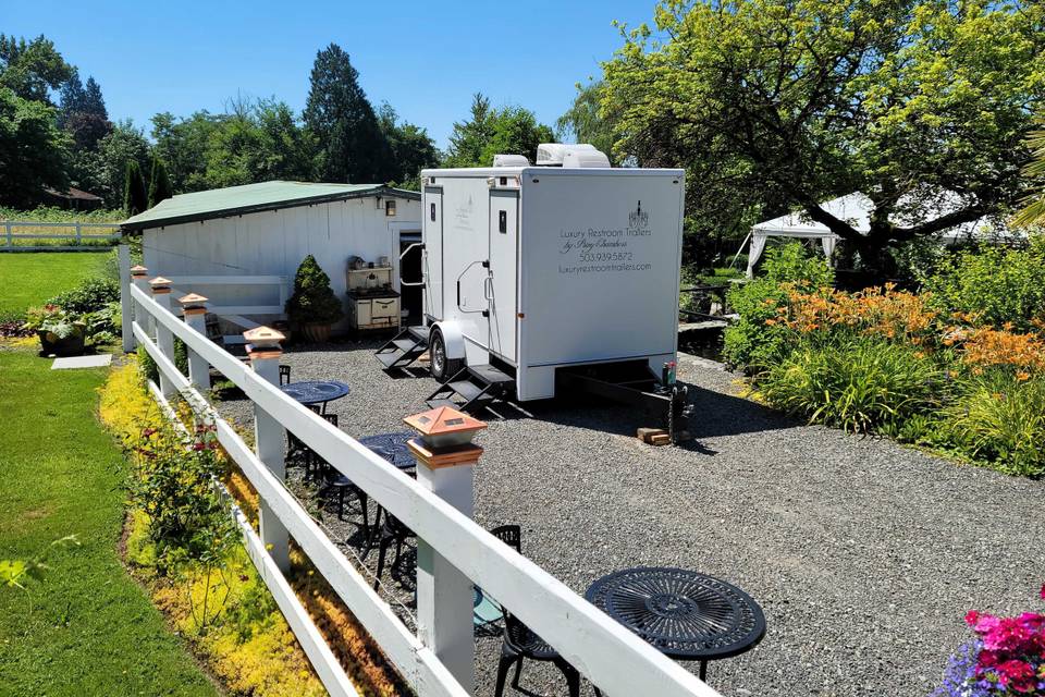 Sample trailer design