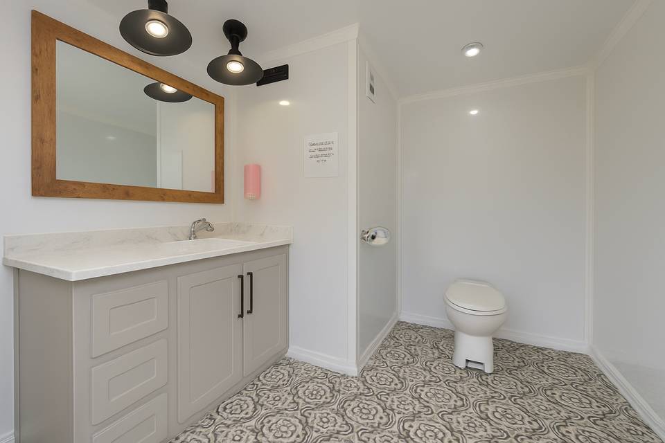 2 Stall Nostalgic Interior