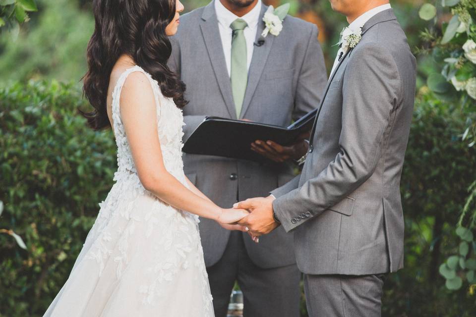 Ceremony w Lapel Mic