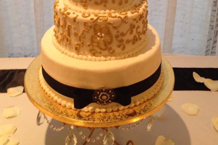 Wedding cake with black ribbon