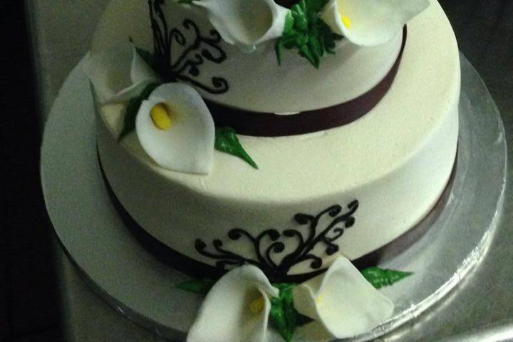 Wedding cake with flowers