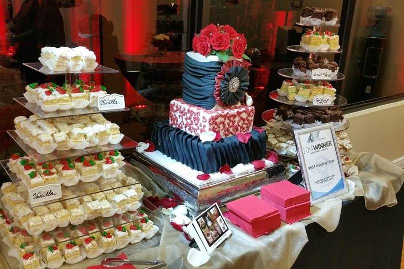 Corey's Bakery & Catering