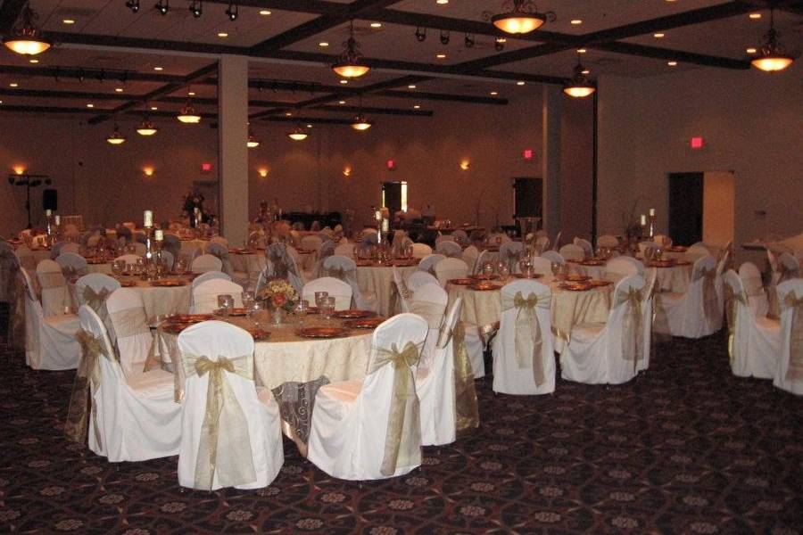 Adaggios Banquet Hall - Venue - Greenfield, IN - WeddingWire