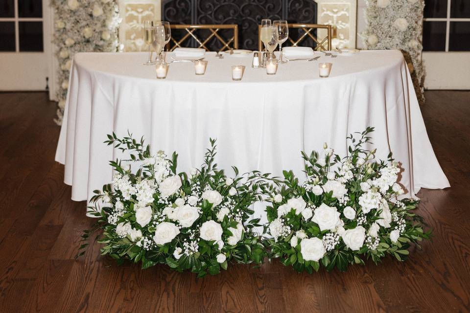 Sweetheart table