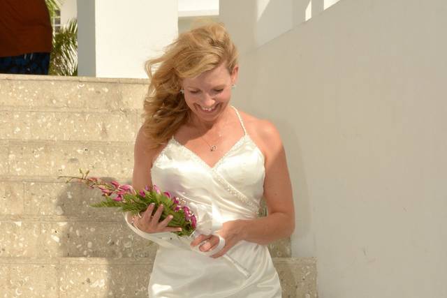 Drake Cleaners - Wedding Gown Alterations, Cleaning, Restoration and Preservation