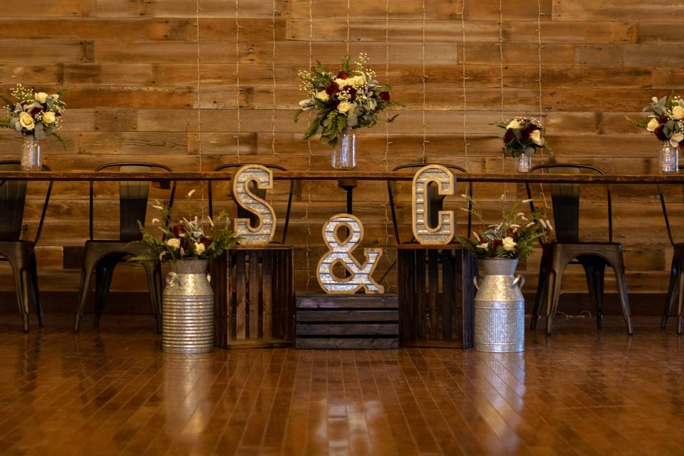 Bride and Groom Table