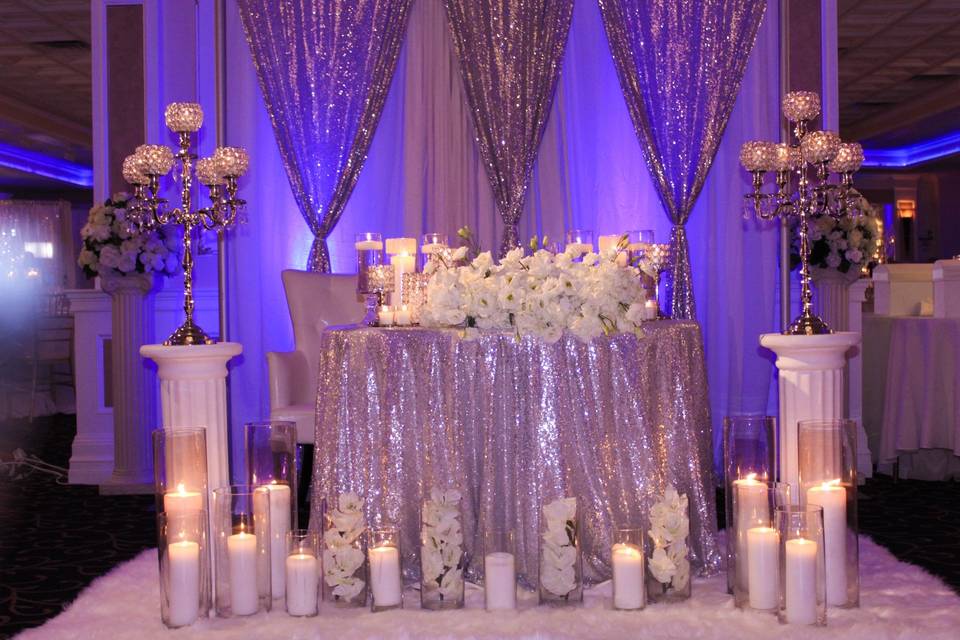 Sweetheart table