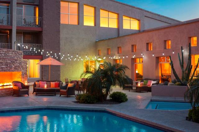 Wyndham Phoenix Airport Hotel