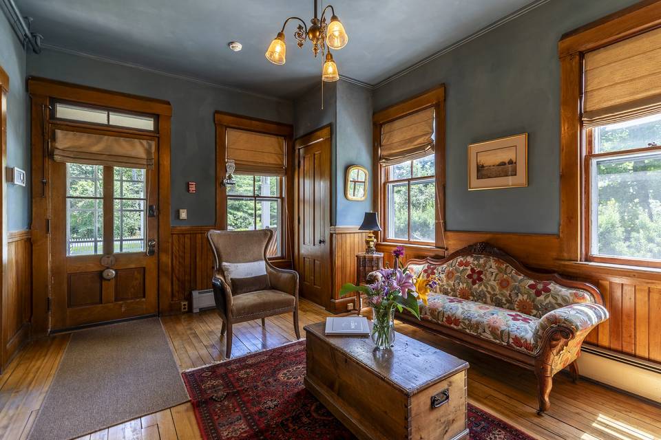 Guest lounge