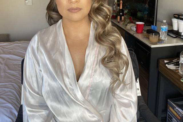 Bridal makeup and glam waves