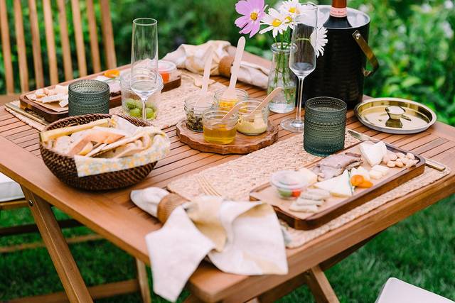 Private gourmet picnic for two