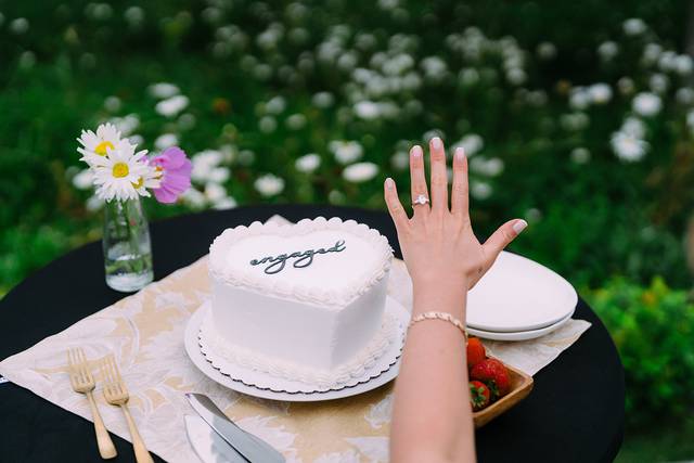 The Yes cake