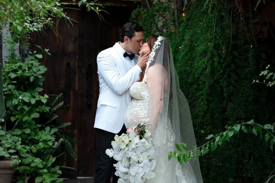 Under the veil