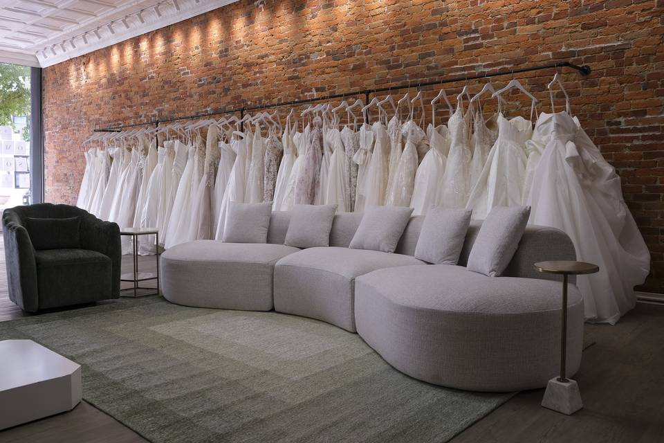 Sitting Area/Dresses